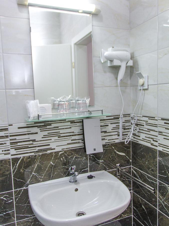 Guesthouse Dubai ザグレブ エクステリア 写真